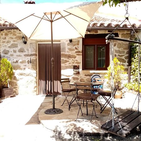 Villa La Torna Navarredonda Exterior foto